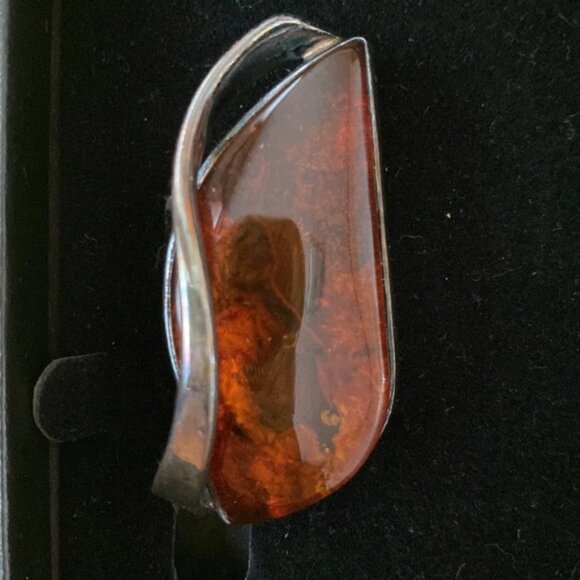 Jewelry - Picture 2 of 4